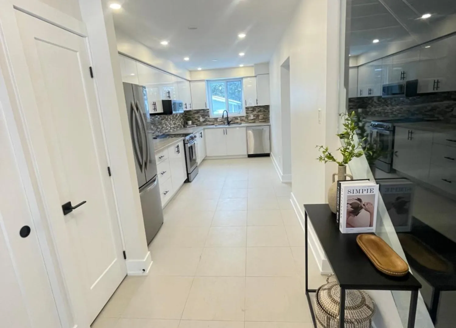 شقة Modern And Chic House أوتاوا